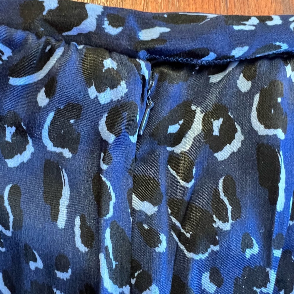 Eloquii Blue Animal Print Asymmetrical Faux Wrap Skirt Size 28 NWT - Picture 7 of 12